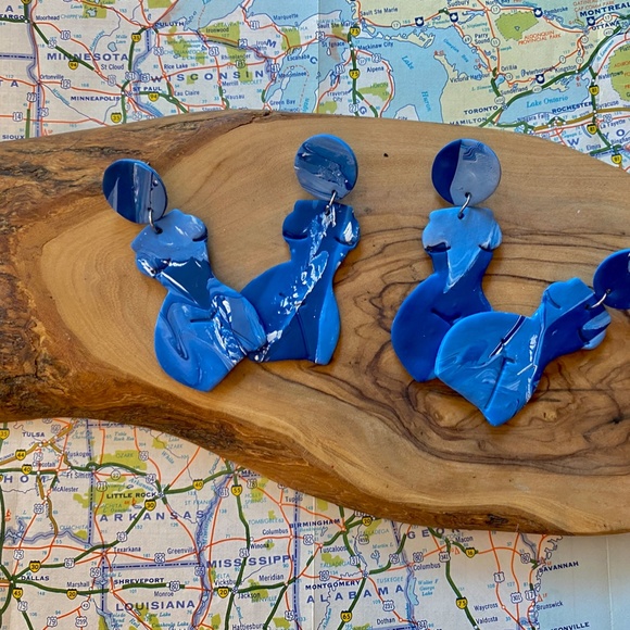 Handmade Clay Earrings | Forms of a Woman Silhouette | Blue and White Blend - Picture 3 of 11